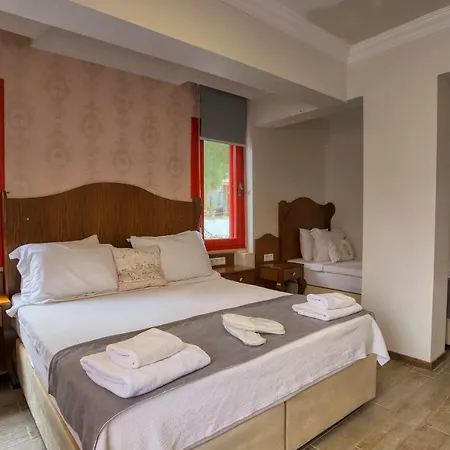 Cunda House Kuecuek Hotell 3*