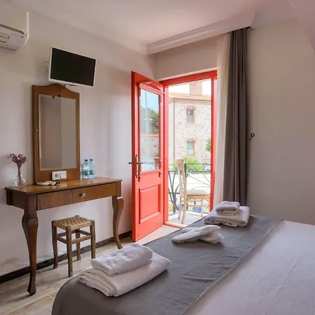 Cunda House Kuecuek Hotell 3*