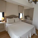 Cunda House Kuecuek 3*