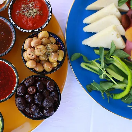 Cunda House Kuecuek 3* Ayvalı