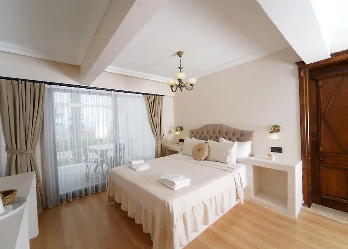 Cunda House Kuecuek 3*