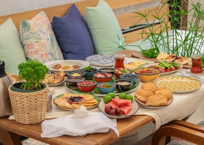 Cunda House Kuecuek Hotel Ayvalı